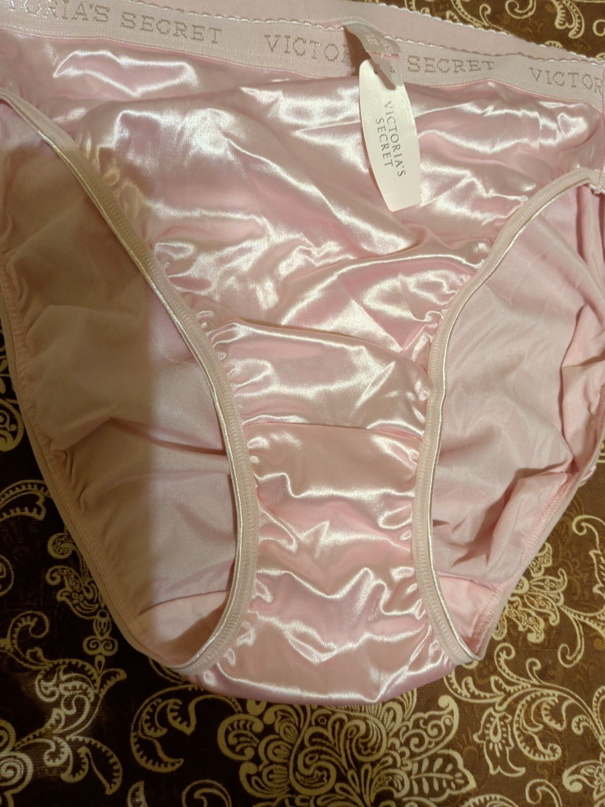 Vintage Victoria&rsquo;s Secret Satin Second Skin Signature Brief Panties Size Large