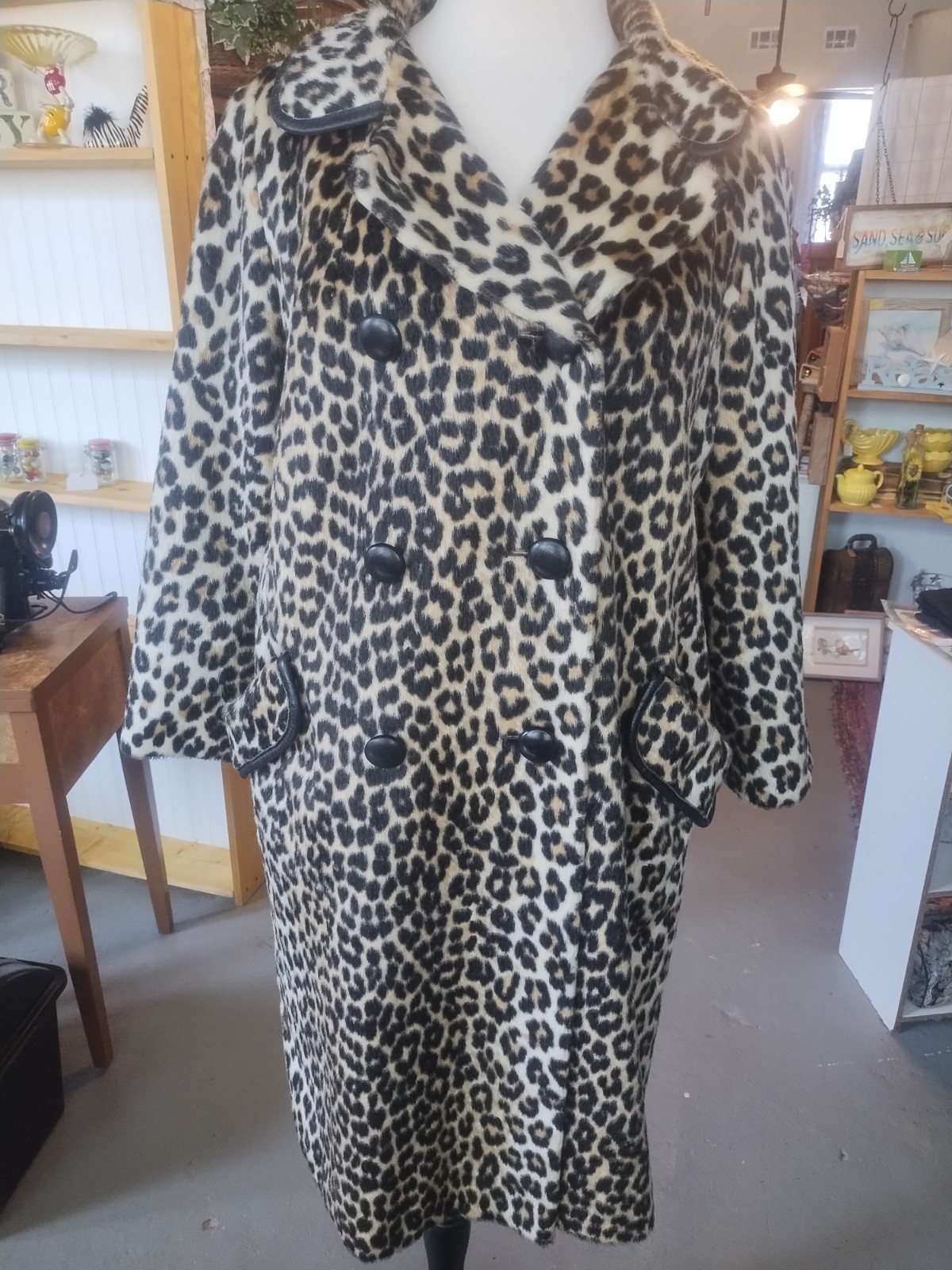Vtg. 1960&rsquo;s Sport Town Double Breasted Leopard Faux Fur Coat w/ leather trim ML
