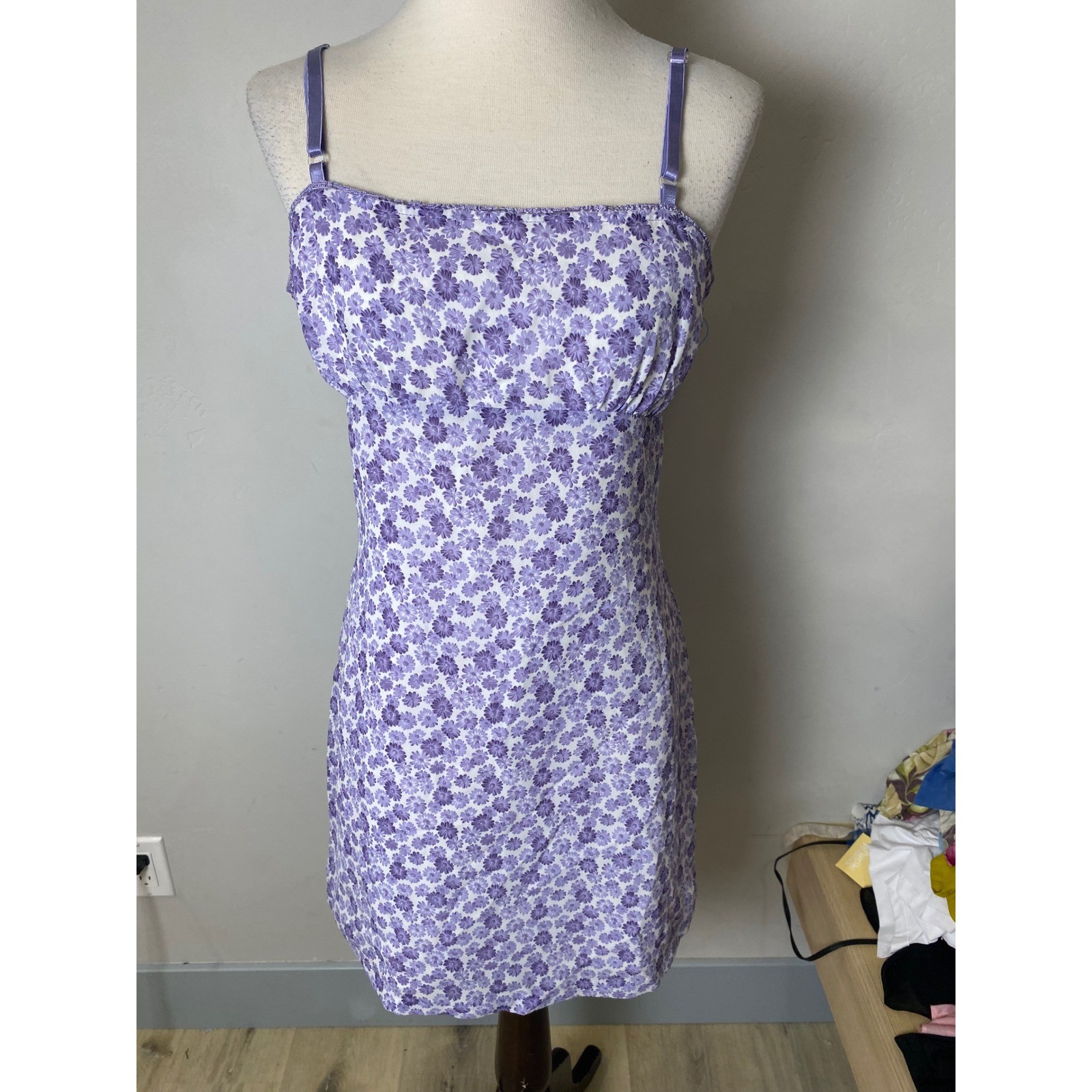 Vintage 90s Guess Purple Floral Mini Dress Daisy Print Empire Waist Size 9 USA