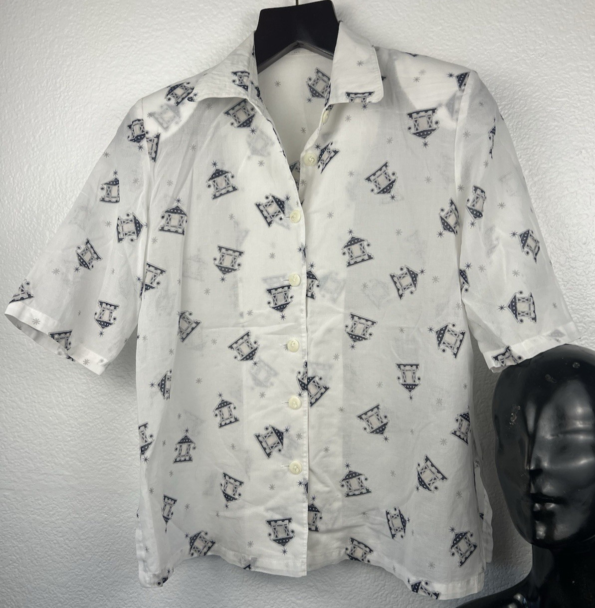 Vintage Women&rsquo;s M Cotton Voile Blouse White Blue Silver Pagoda Temple Buttons