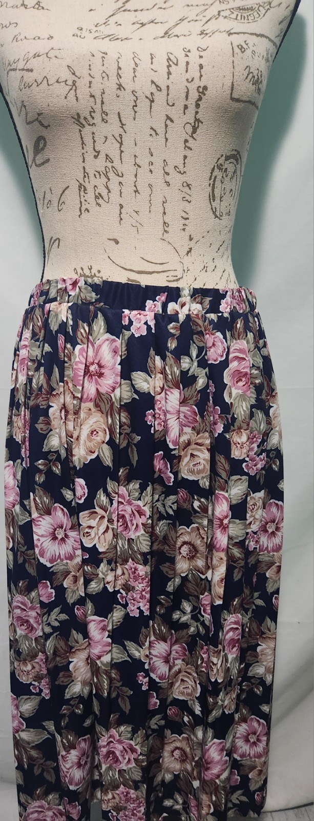 Vintage 80s Risa Ann Blue & Pink Floral Skirt Suit.