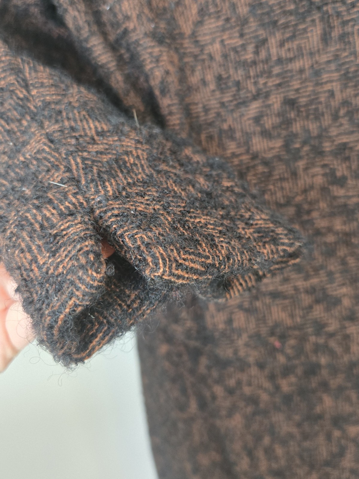 Teed Suit Dark Brown Flecked Wool Jacket With Mink Collar & Pencil Skirt 1960&rsquo;s