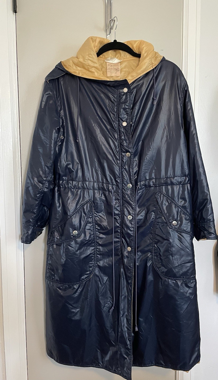 COURREGES c.1970&rsquo;s Hyperbole Paris Navy Blue Drawstring Windbreaker Raincoat