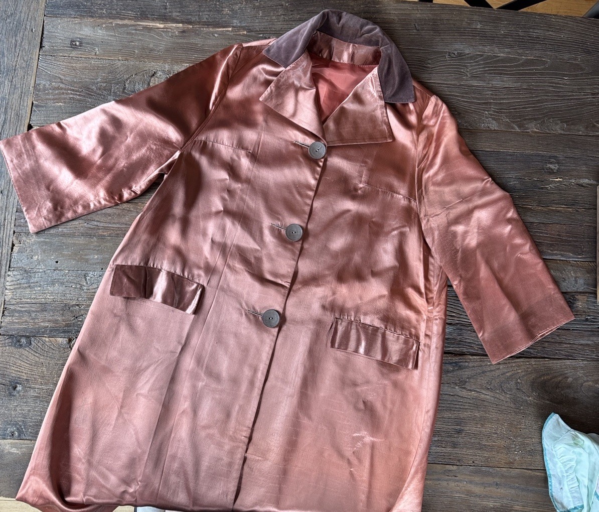 Mainstreet Vintage 50/60’s Copper Satin Weather Proof Trench Coat Velvet Collar