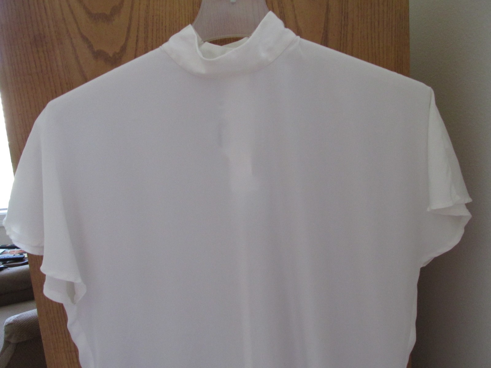 ALEXANDRIA WHITE POLYESTER BLOUSE HIGH NECK CAP SLEEVES Size 12 UNWORN!