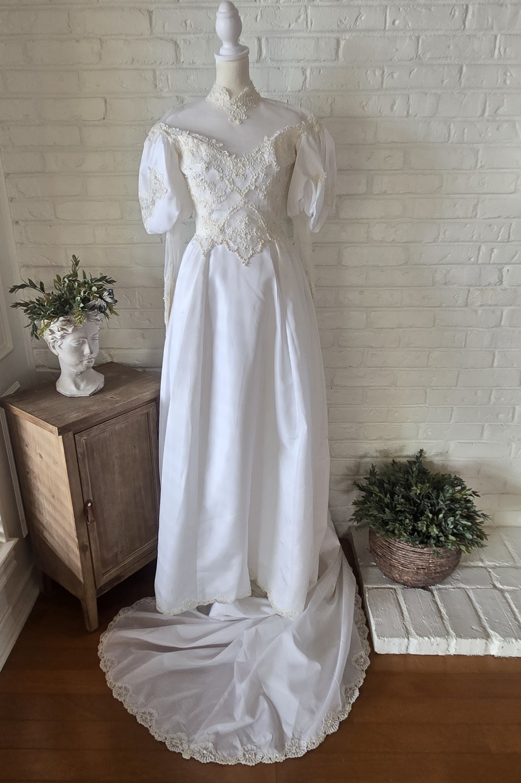 Vtg 80s Victorian Revival Wedding Gown, Beaded, Lace Trim, Train, XS/2