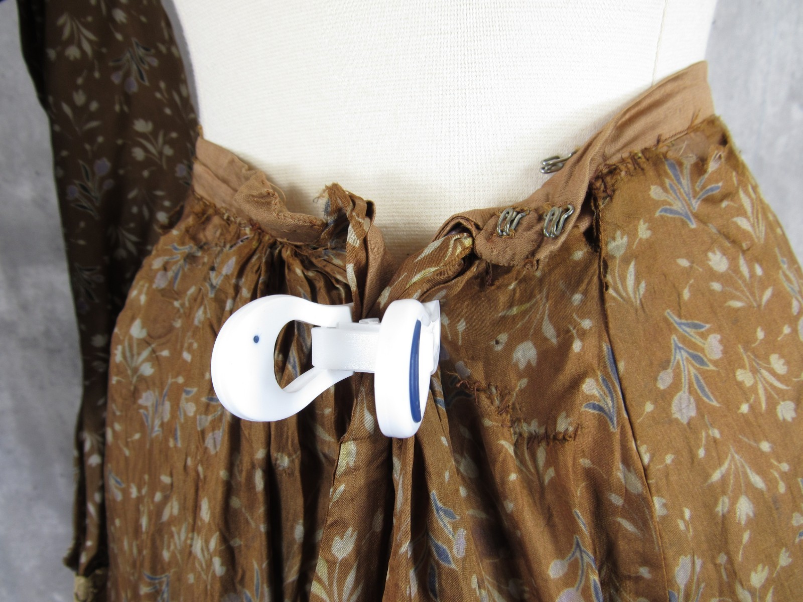Antique Victorian 1890s Brown & Blue Silk Floral Calico Print Dress Maxi Vintage