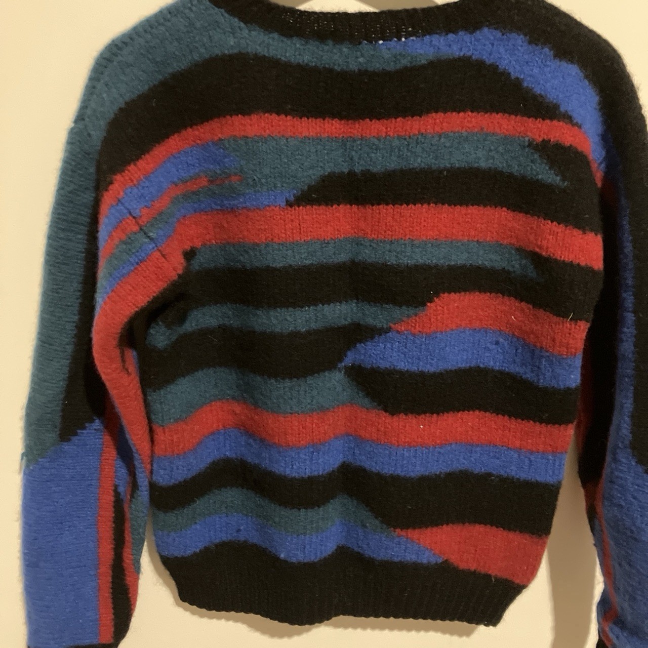 Vintage Women’s Woolen Color Block Pullover Sweater. Good Vintage Condition. Sm.
