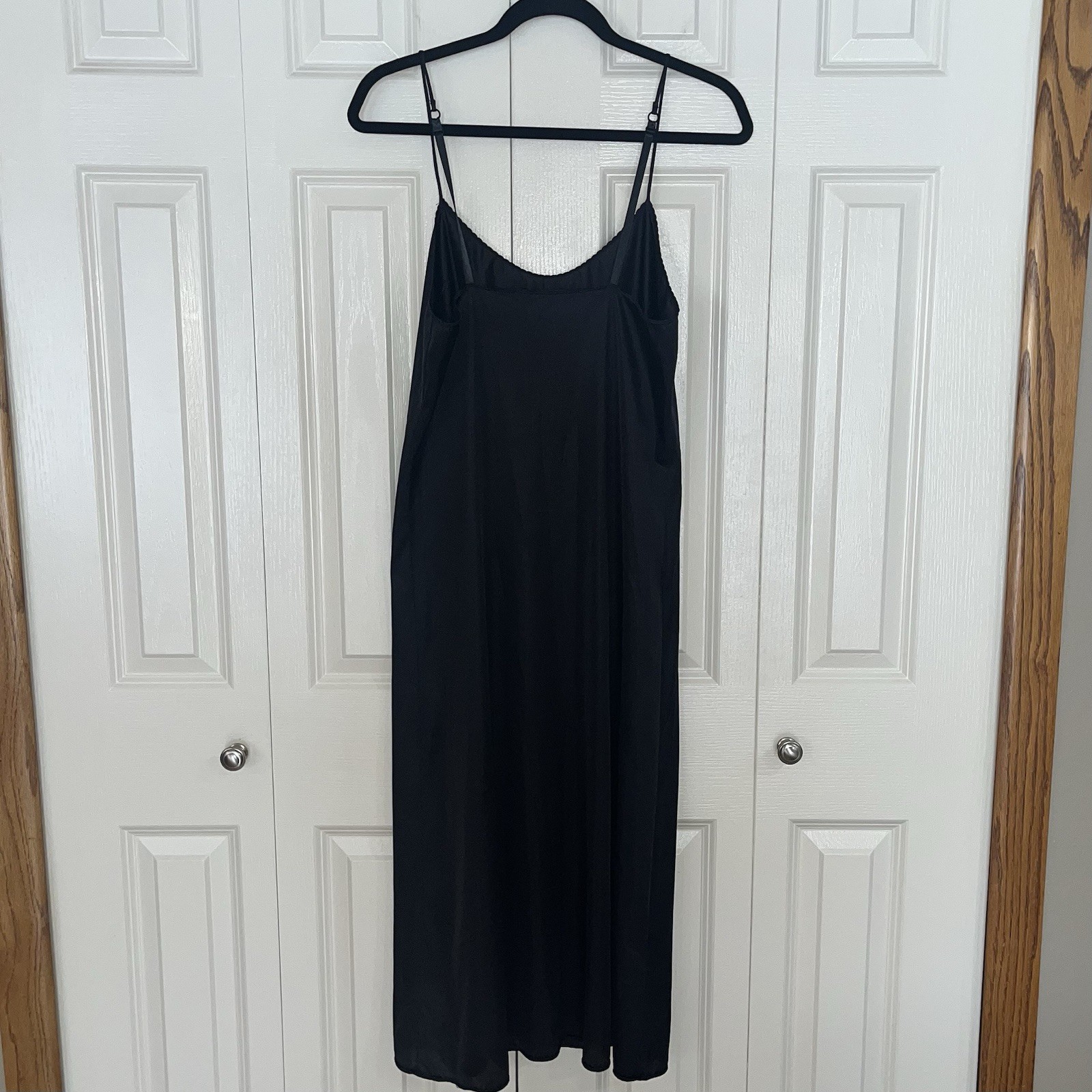 Vintage Vanity Fair Black Long Full Slip Nightgown Size 36 32&Prime;/42 Made In USA