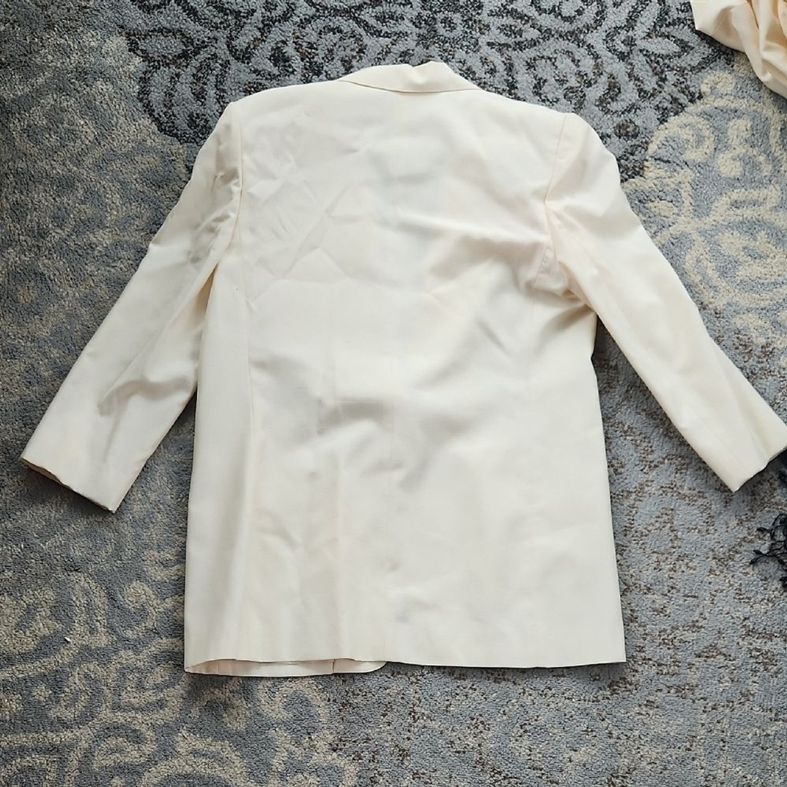 Vintage Harvé Bernard by Bernard Holtzman Blazer Pant Suit Set Cream