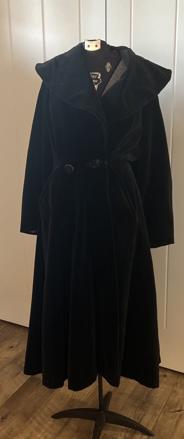 Vintage 1930’s/40’s Black Velveteen Coat With Purple Satin Lining Needs Mending