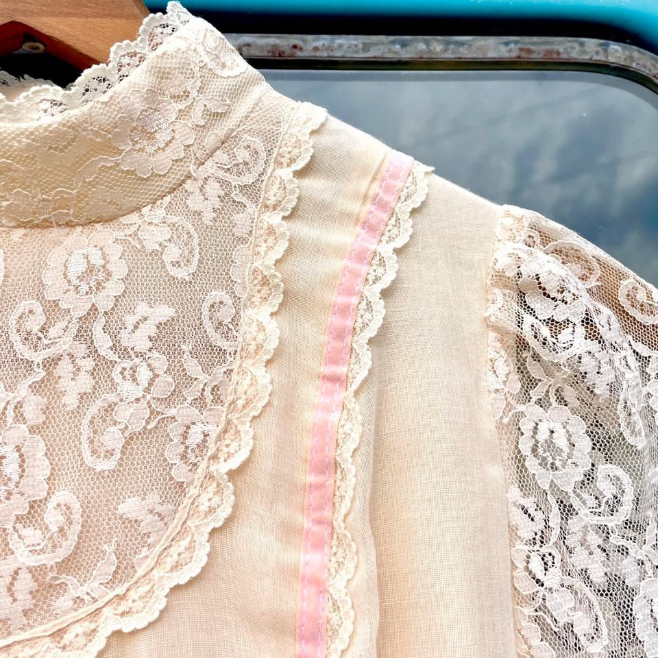 70s Candy Jones victorian renaissance lace maxi gown w/ bell sleeves