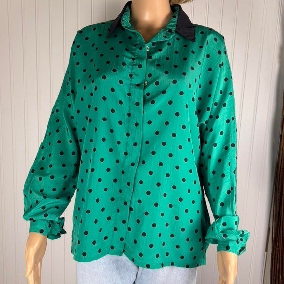 CHAUS emerald green polka dot vintage blouse