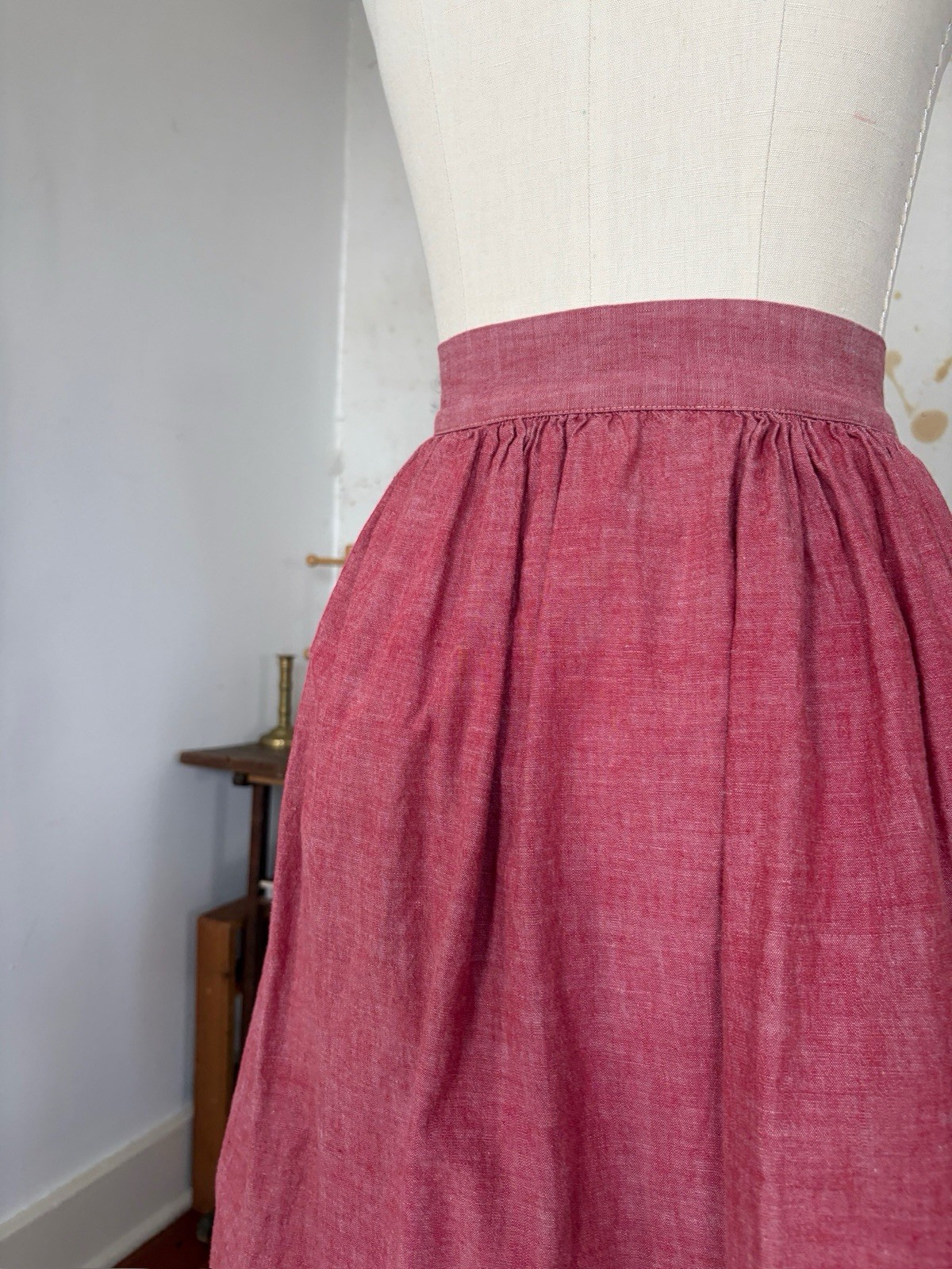 30s 40s Chambray Rayon Cotton Button Front Skirt Feedsack Pocket Workwear 24/25”