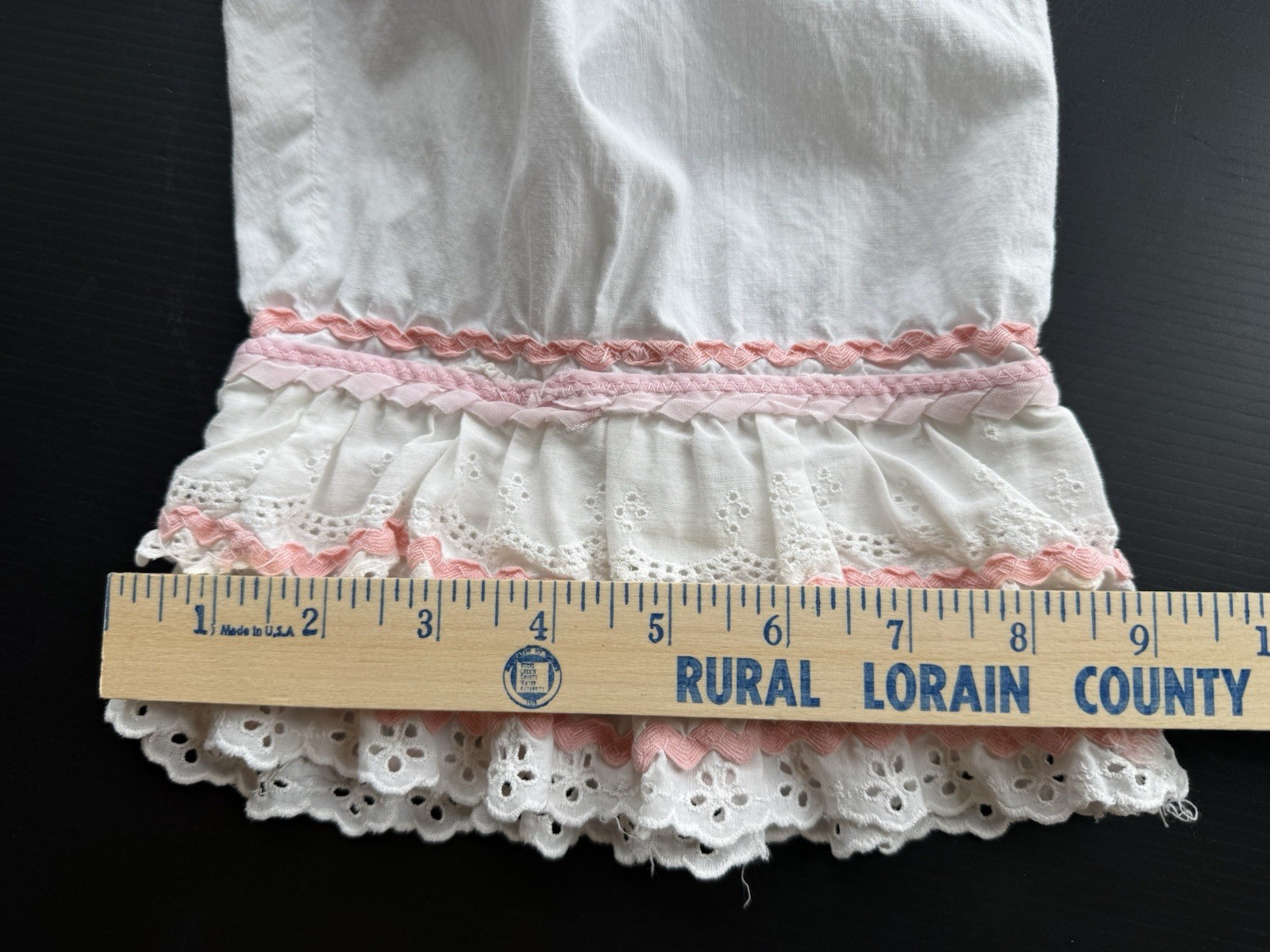 VINTAGE HANDMADE BLOOMERS RUFFLED HEM ELASTIC WAIST LONG PANTALOONS OFF WHITE