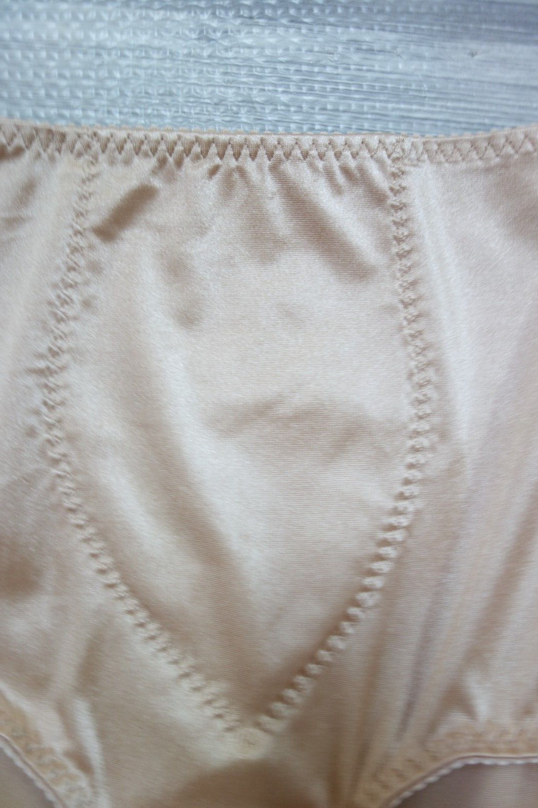 Vtg. Cupid Brief Light Support Shiny Stretch Beige Size L