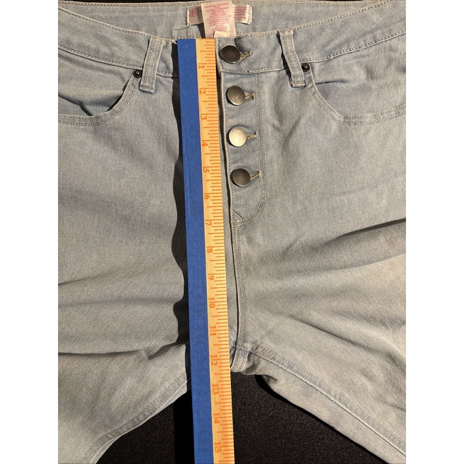 No Boundaries Juniors Size 17 Light Wash Button Fly Stretch Jeans