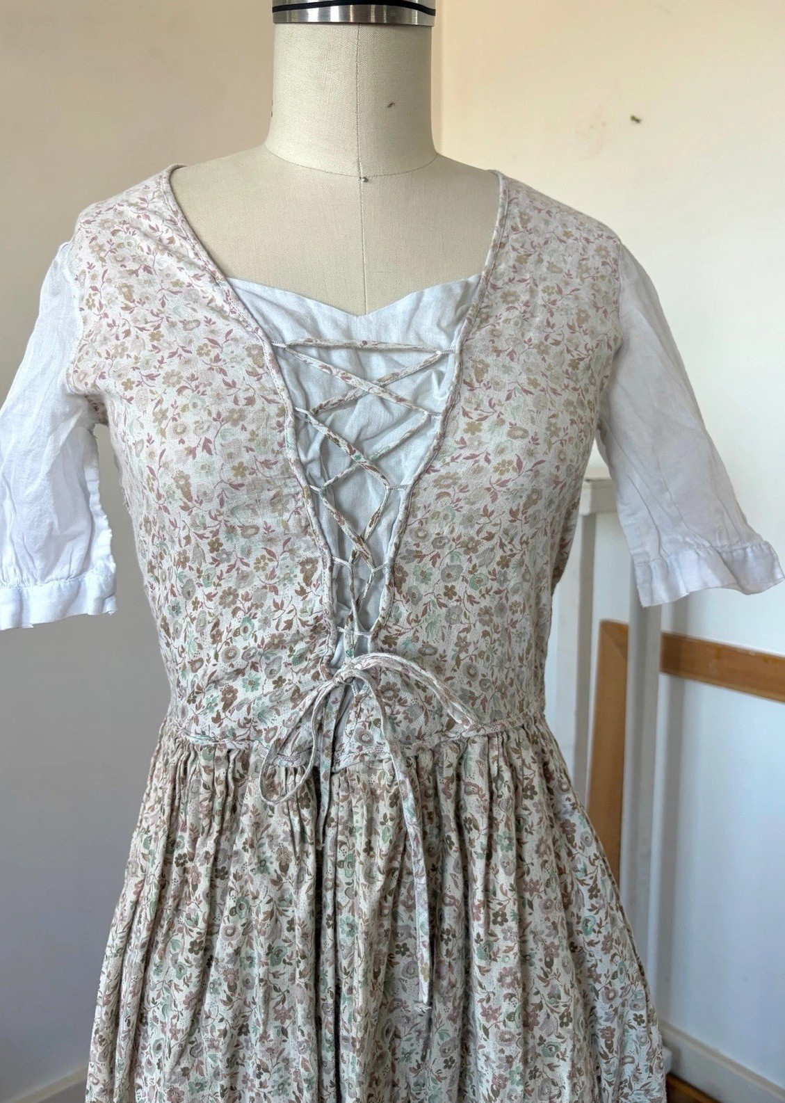 Antique 1932 George Washington Bicentennial Floral Cotton Colonial Costume Dress
