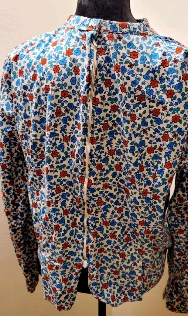Vintage 1960&rsquo;s – 1970&rsquo;s Summer Floral, Long Sleeved, Hippie, Prairie Med/Lg.