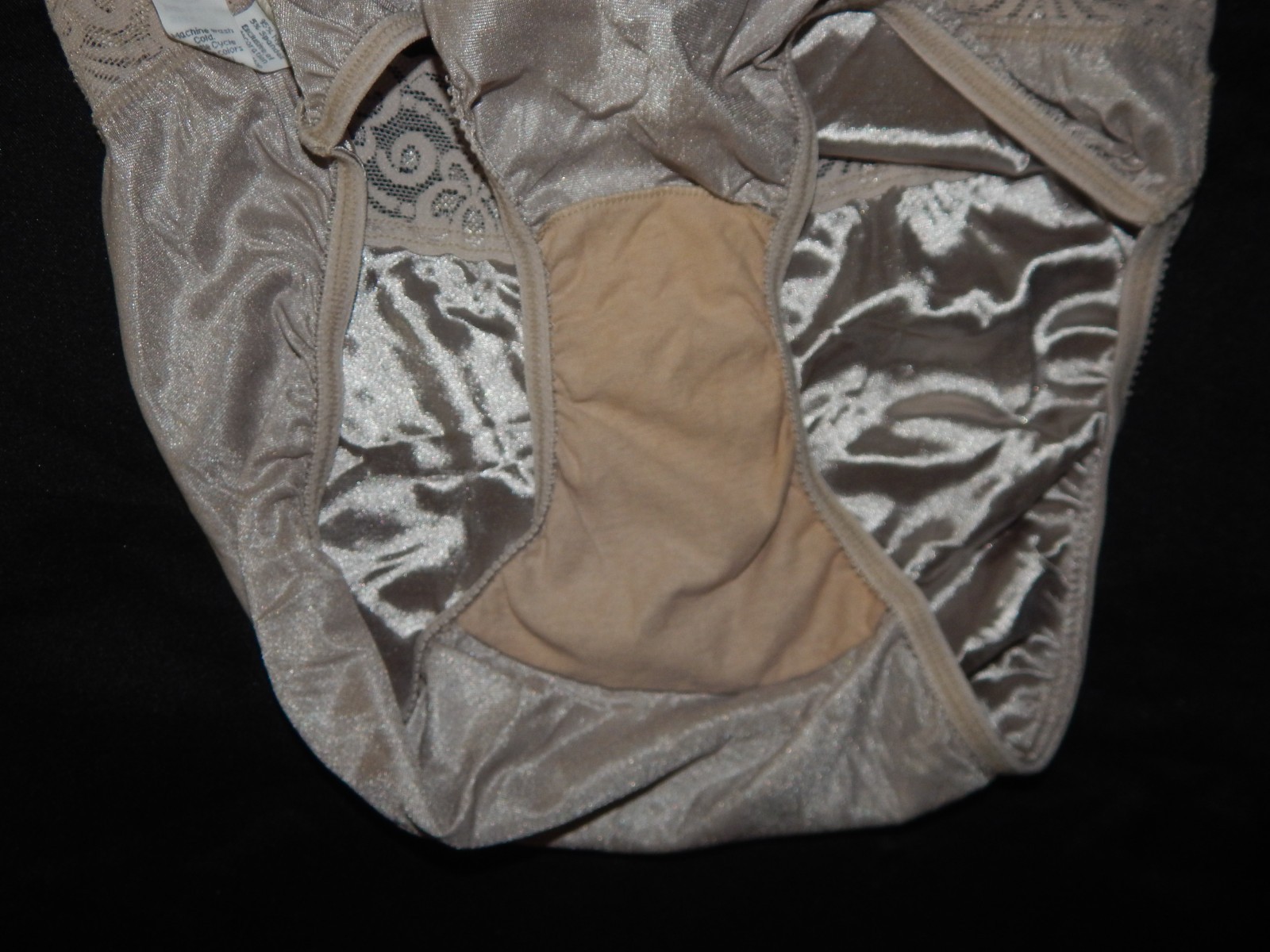 NOS Vintage Bali Studio Second Skin Lace Hi-Cut/Hi-Leg Satin Panties Taupe Sz 8