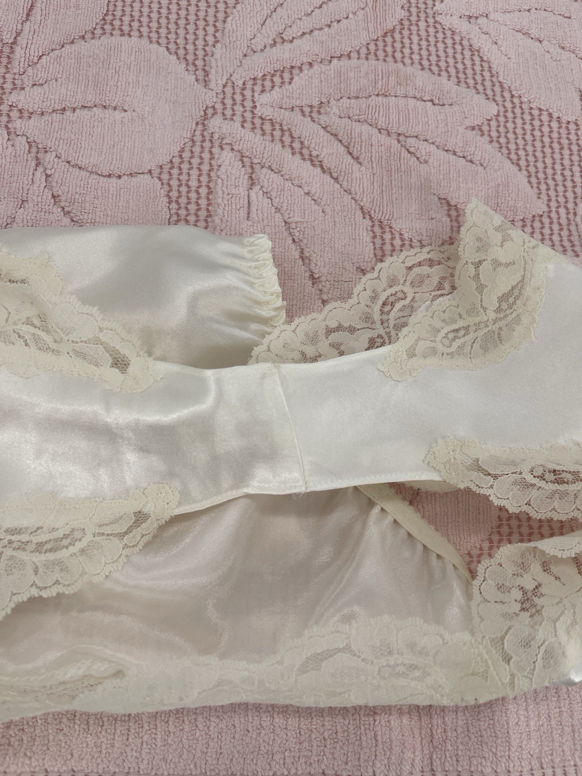 Victoria’s Secret Vintage Satin Bikini With Lace Trim Ivory Size P