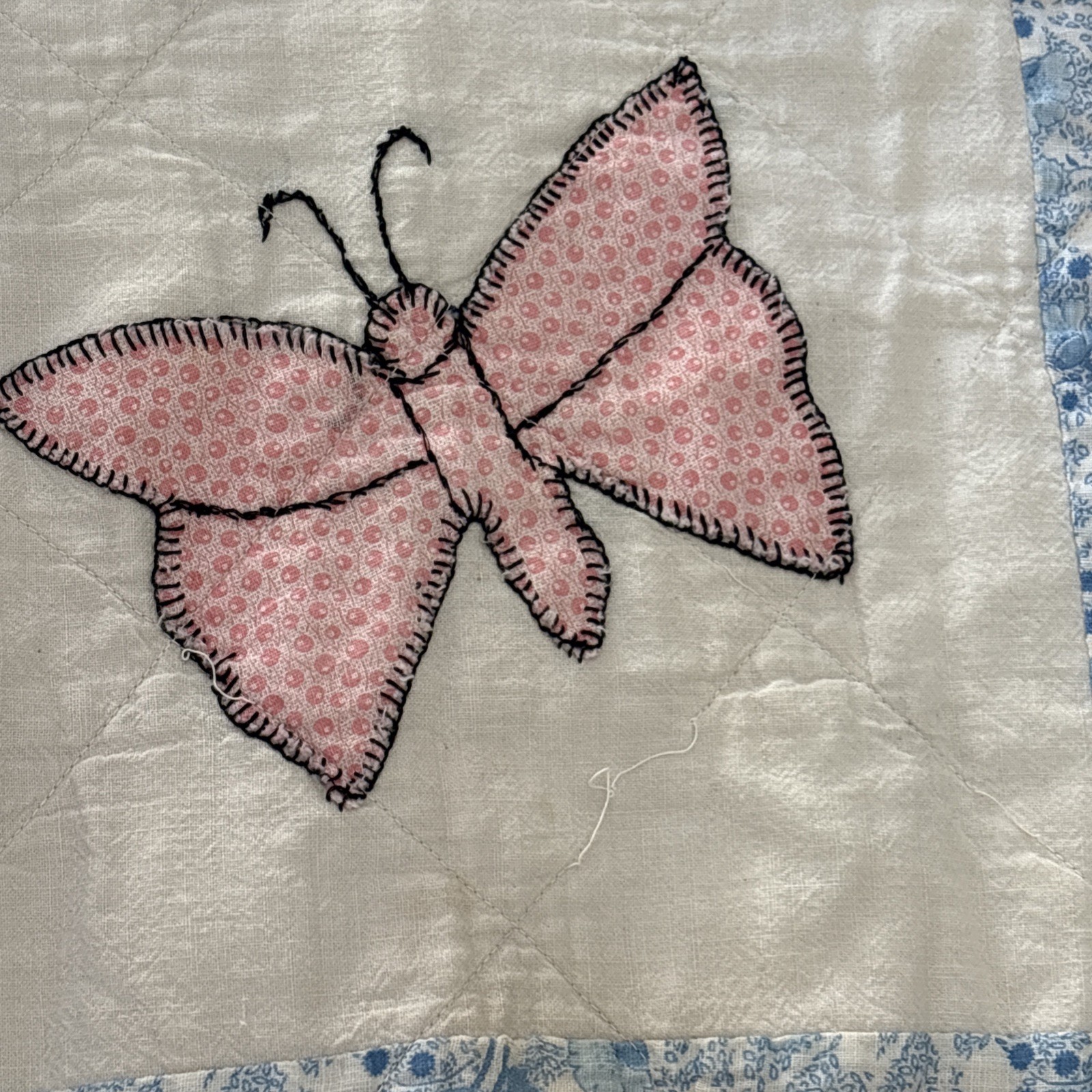VTG Hand Quilted Patchwork Fabric Butterfly Floral Pullover Sweater Pastels M/L
