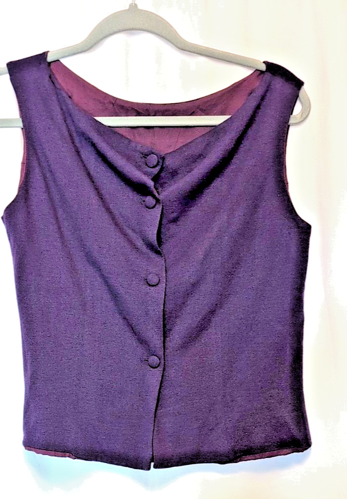 90s VTG Women&rsquo;s Top purple sleeveless buttons unbranded Lined See Measurements