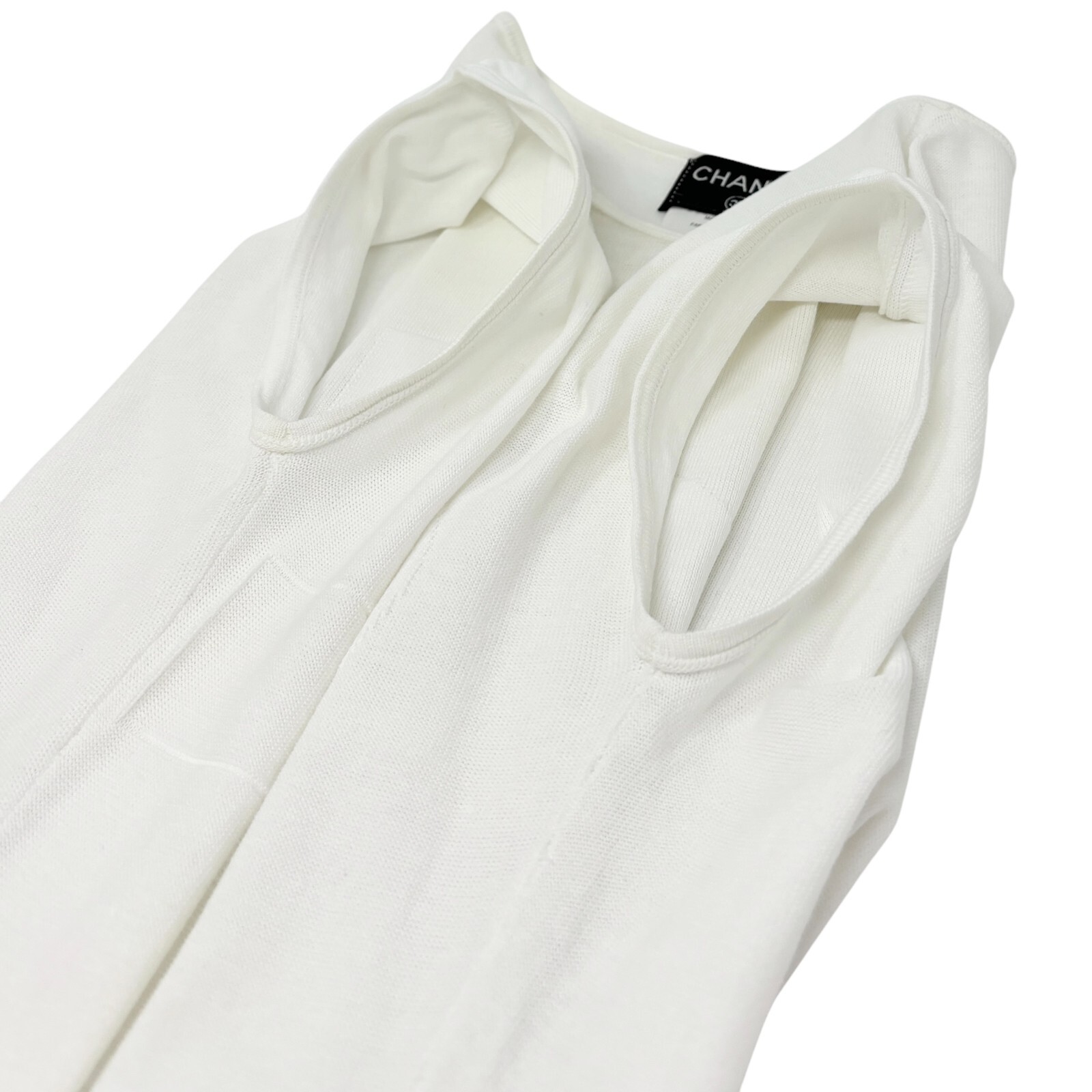 CHANEL Vintage P46183 CC Mark Logo Sleeveless Top #38 White Cotton