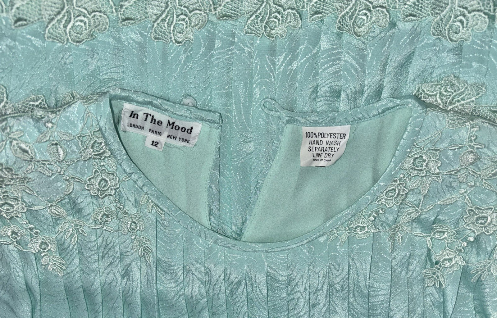 VTG In The Mood Size 12 Button Keyhole Drop Waist Long Sleeve Dress Lace Trim