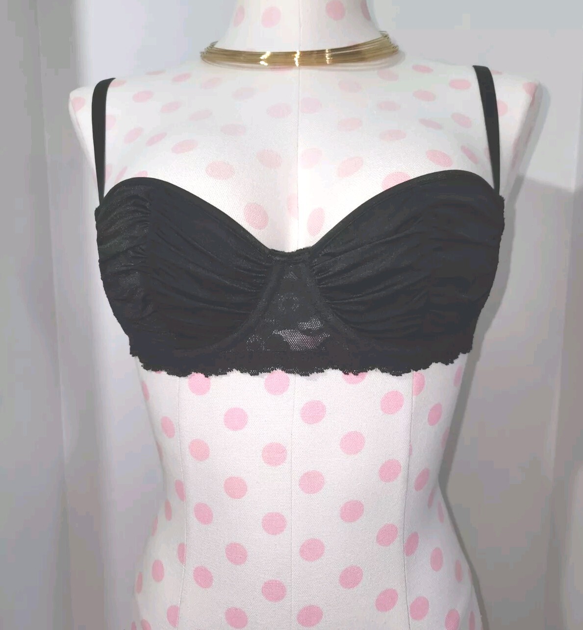 Vintage Victoria&rsquo;s Secret Gold Label Black Lace / Satiny -34B EXC -70817