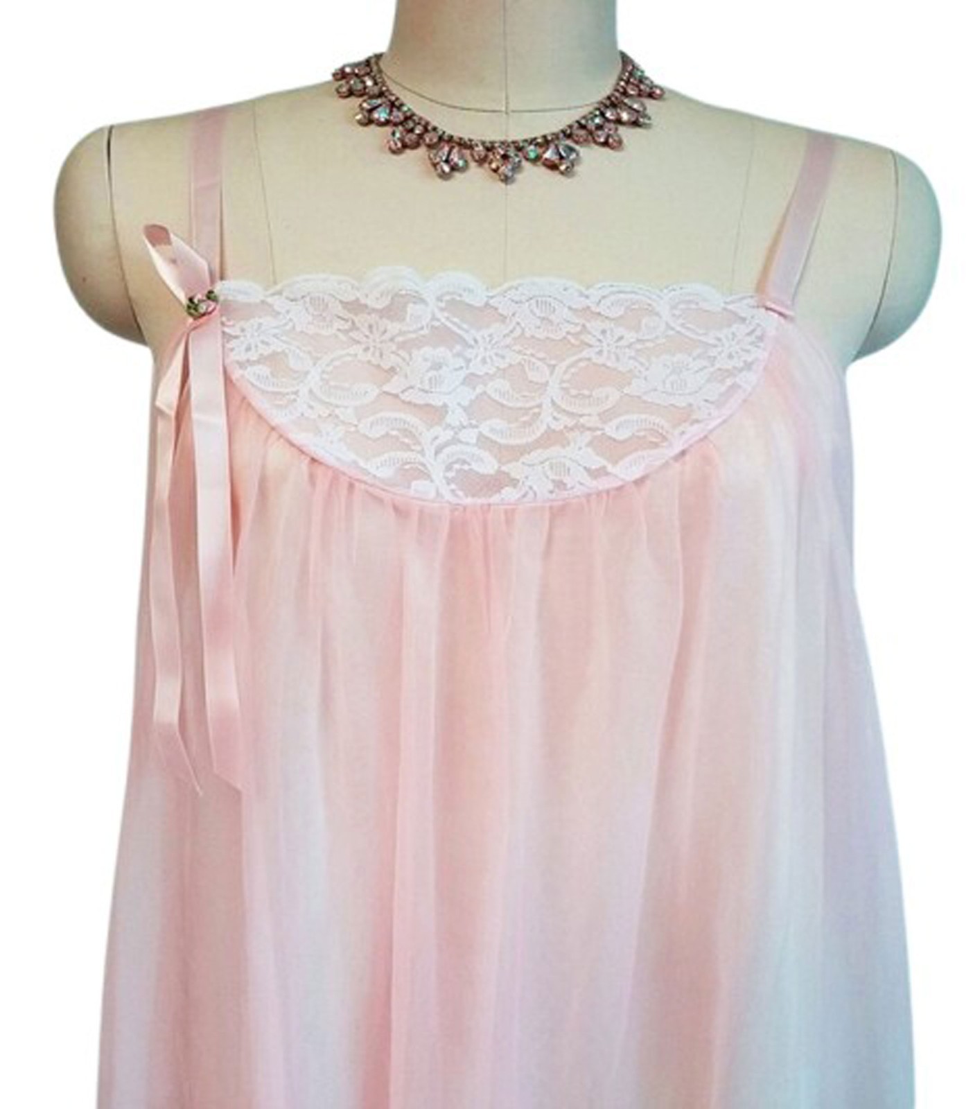 EXQUISITE VINTAGE FLUFFY INTIME RUFFLY LACE DOUBLE NYLON PEIGNOIR NIGHTGOWN MED.