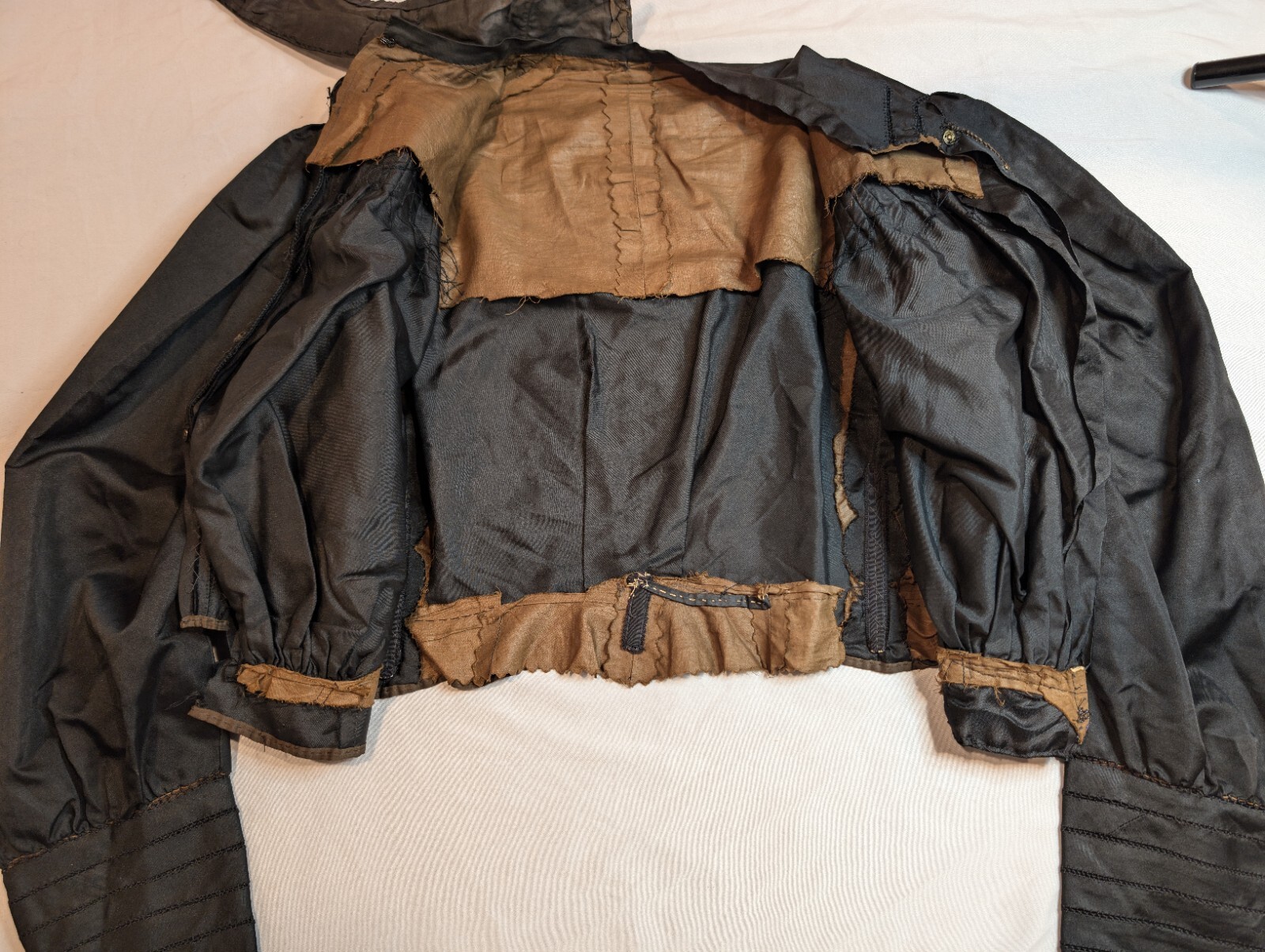 AUTHENTIC! Late 1800s Black Silk Taffeta Bodice VICTORIAN Antique Balloon Sleeve