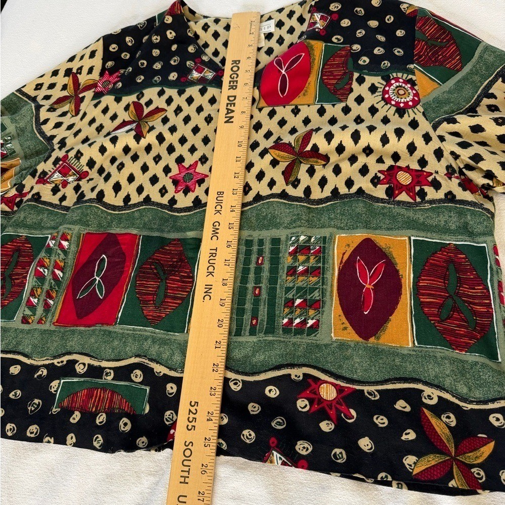 Patch Work Artsy Chic Box&rsquo;s Shape Vintage GOSSIP 22W Button-Up Blouse