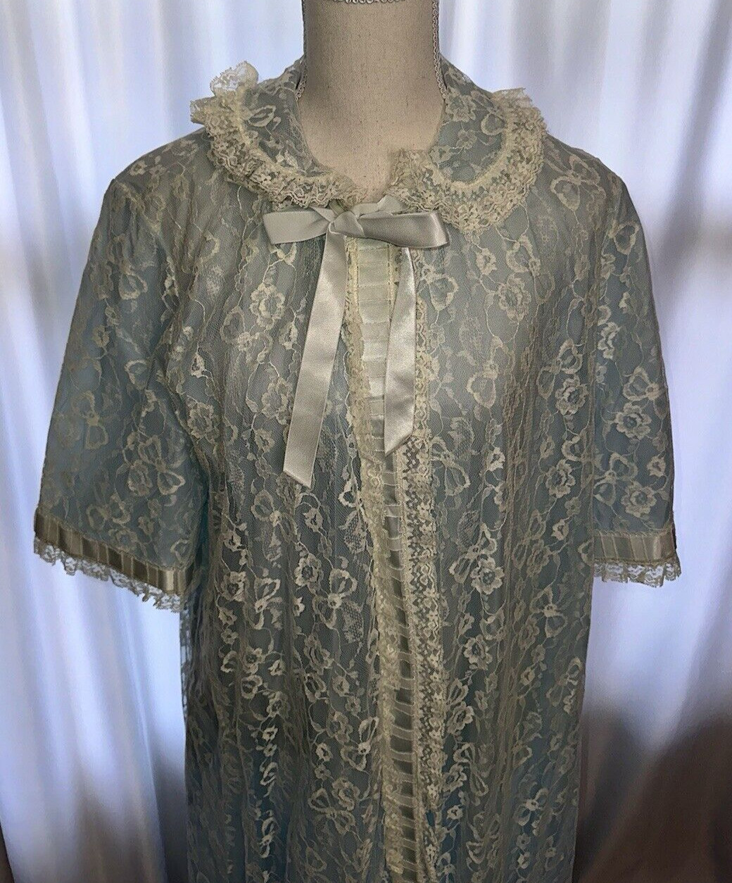 Vintage Odette Barsa Robe Size M Light Blue Lace Dressing Gown 1960s Long