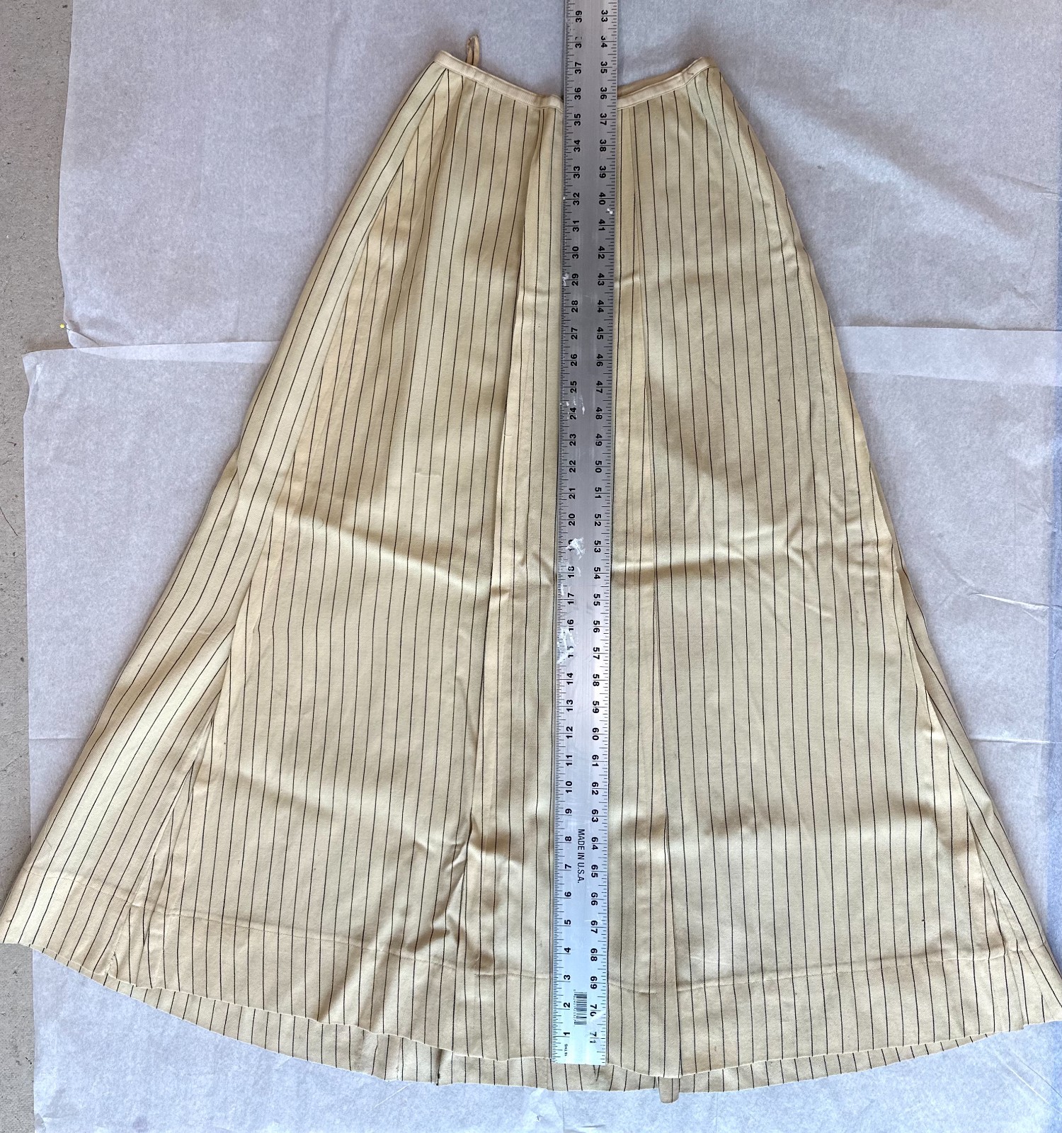 Edwardian Titanic White Wool Pinstripe Women&rsquo;s Walking Suit Jacket & Skirt 1910s