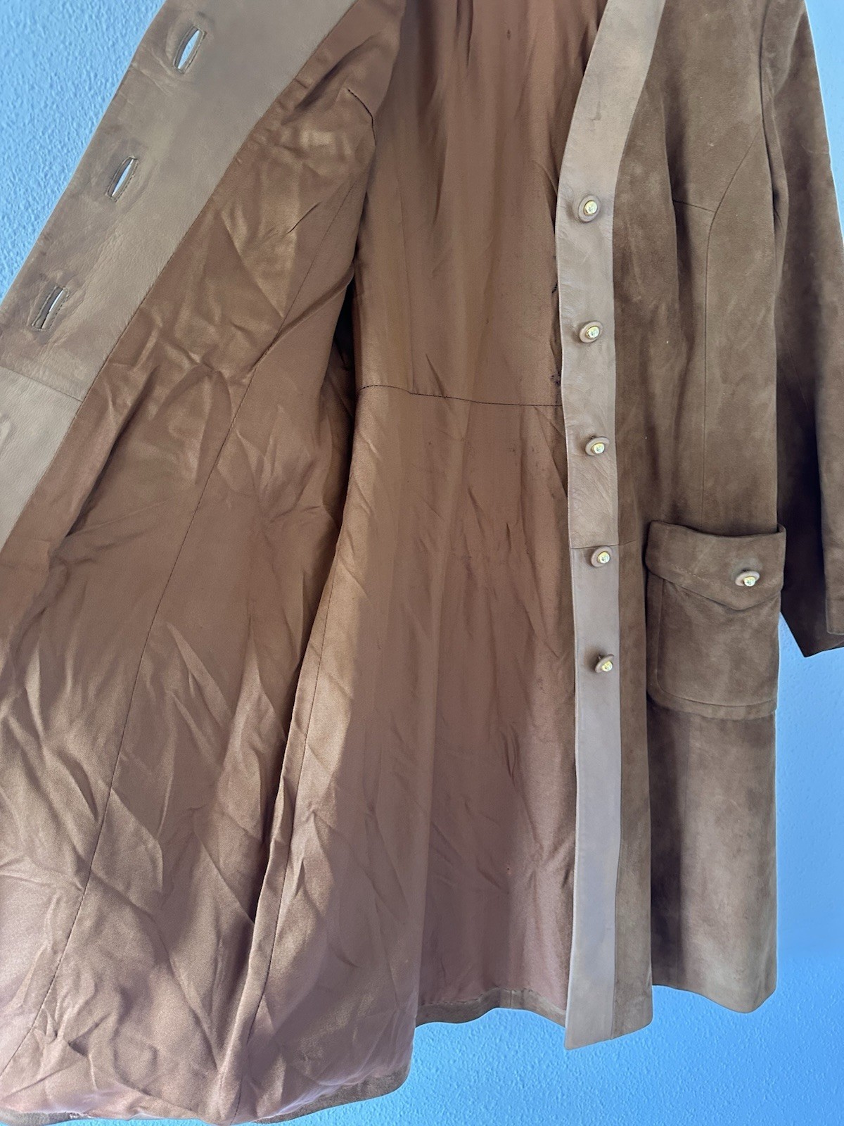 Vintage 1970s LOEWE Tan Suede Leather Maxi Coat Women&rsquo;s 41” Bust