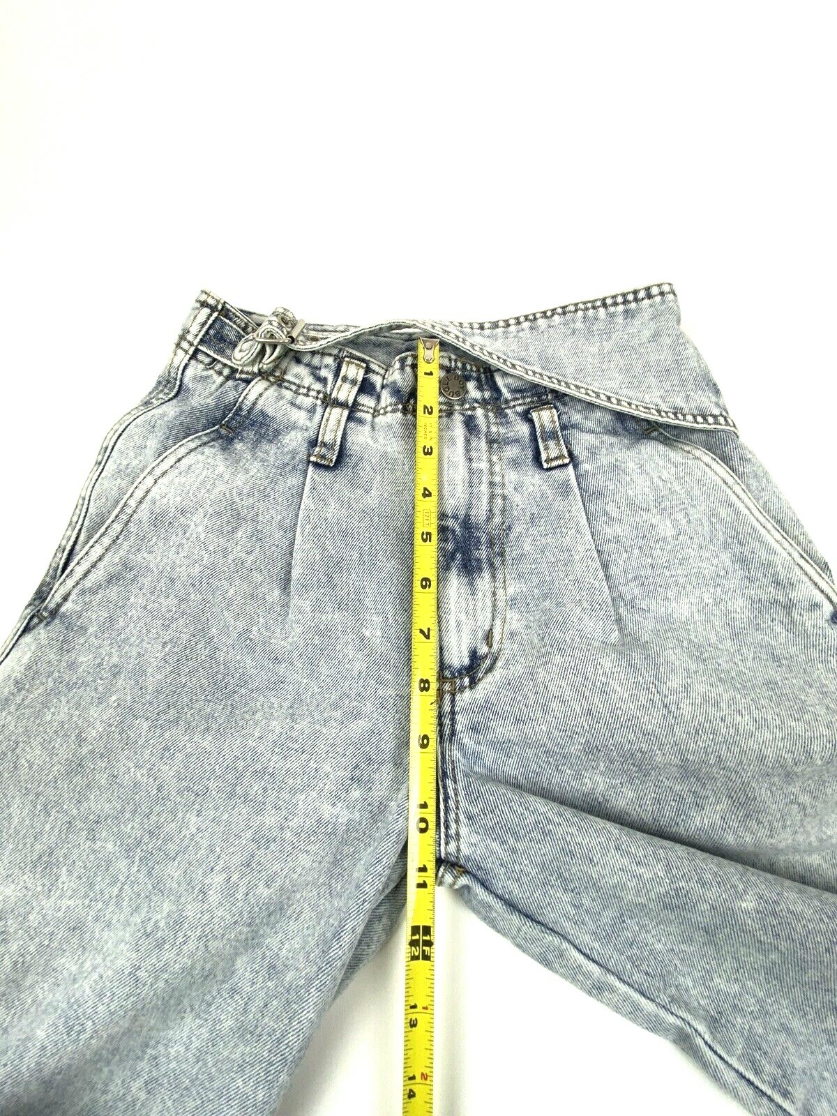 Vintage 80s 90s Bugle Boy Acid Wash High Waist Mom Jeans Sz. 10 W 24-25 in.