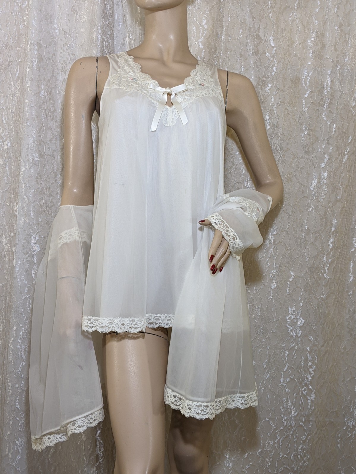 Vintage Shadowline Ivory Chiffon Lace Babydoll Nightgown Peignoir Robe Set PS