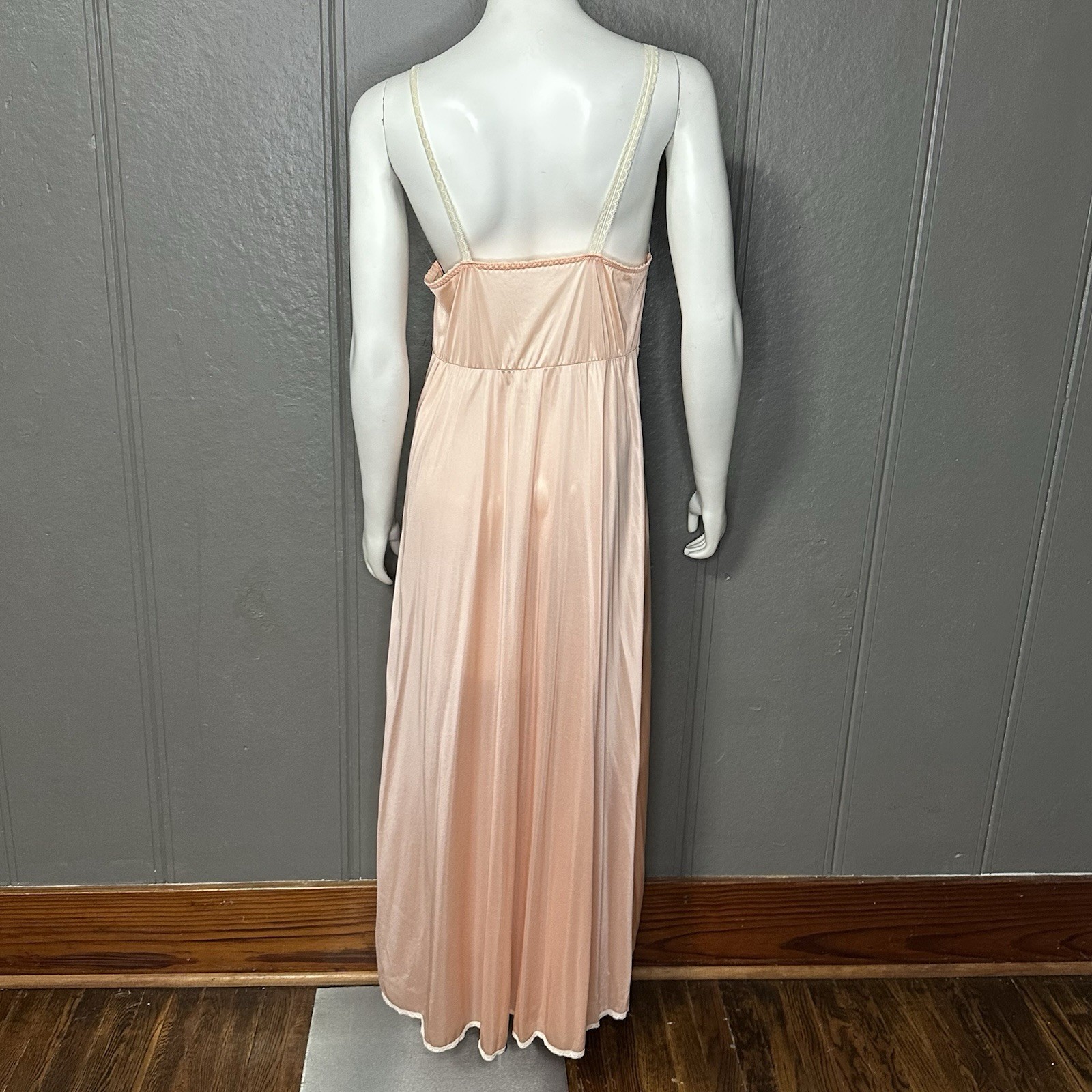 Vintage Vassarette Peach Nightgown