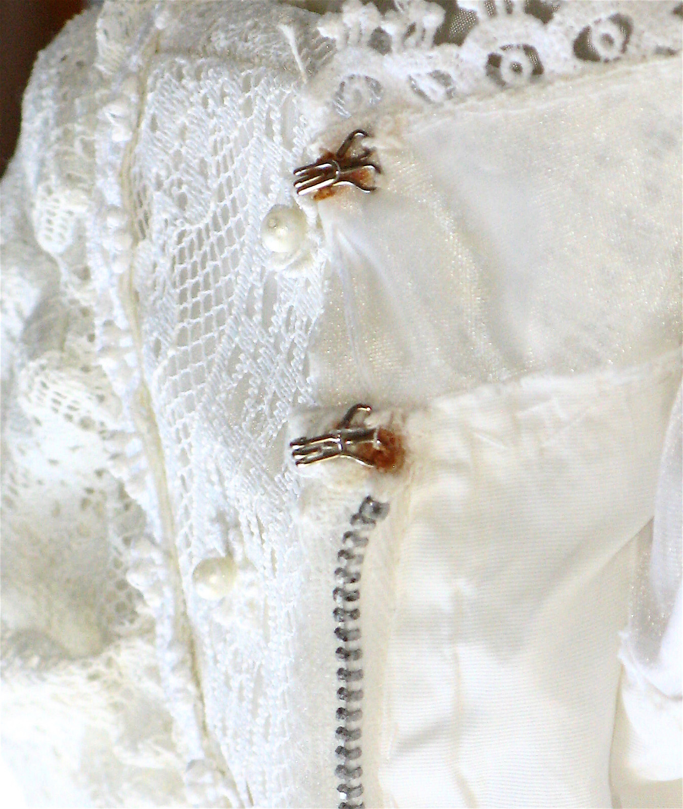 Vintage 1973 Prof.-Made Prairie-Style Lace & Chiffon Wedding Dress w/Train, S