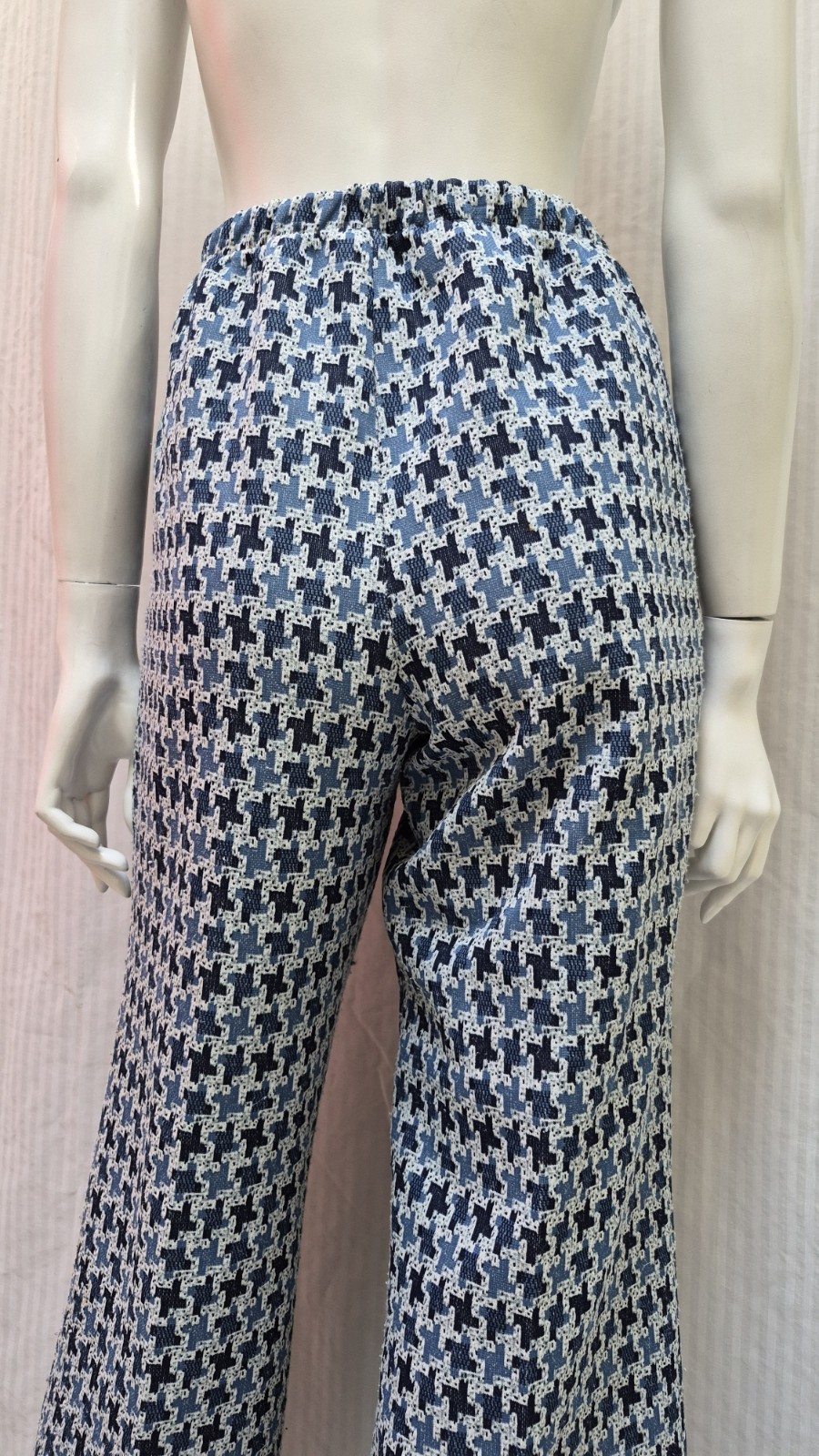 Vintage 60&rsquo;s SEARS Double Knit Blue Houndstooth Bell Bottoms Pants – Size M