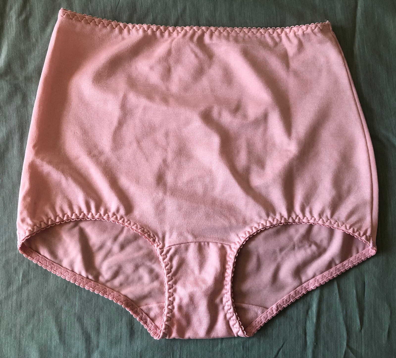 Vintage VANITY FAIR Shaper Panties Pink Size L Nylon Lycra Spandex Style 40-201