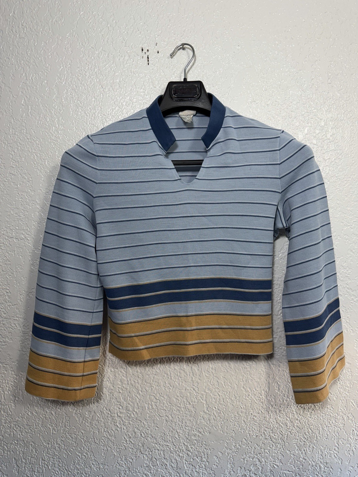 Vintage 60s / 70s Striped V-Neck Bell Sleeve Acrylic Top Hippie Women’s Medium