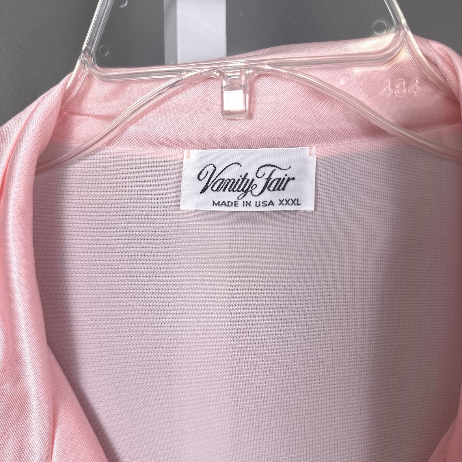 Vintage Vanity Fair Button Up Robe Housecoat Size 3X XXXL 31-807 Baby Pink Nylon