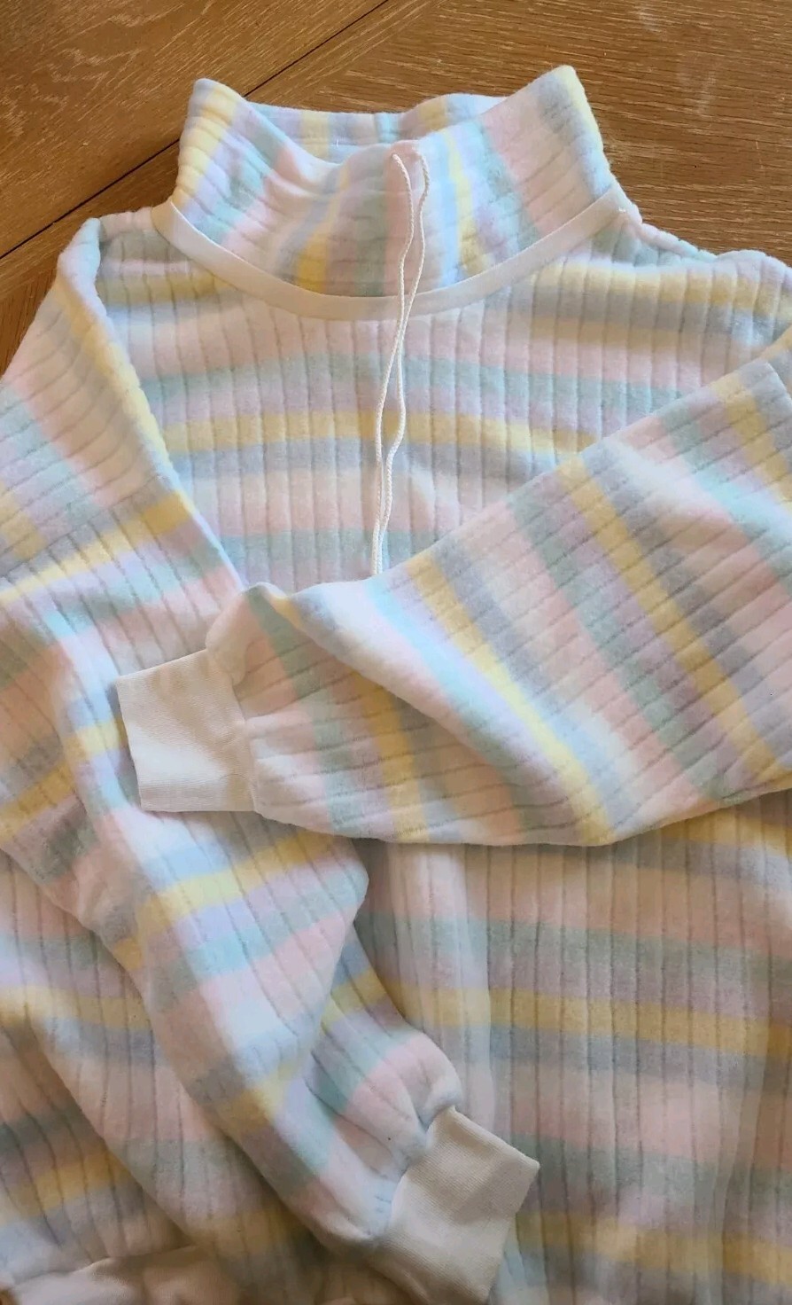 Vintage Woman&rsquo;s Sweatshirt Electric Knit Co Dead Stock L To XL Fleece Pastel