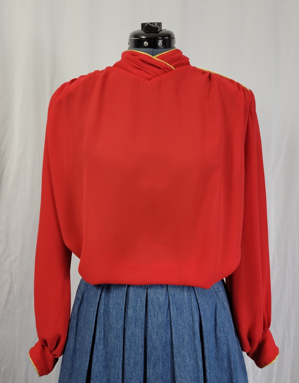 Vintage Laura Mae Red Rouched Neck Blouse w Gold Trim Accent Size L/XL?