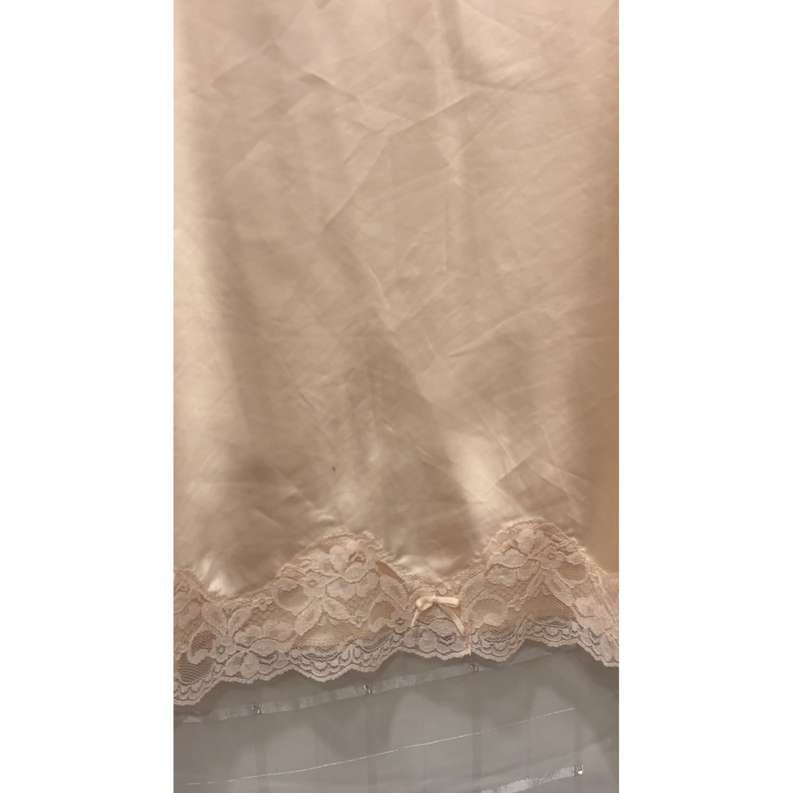 Maidenform Something Special Vintage Lace Trim Half Slip Peach Beige 81610-21 M