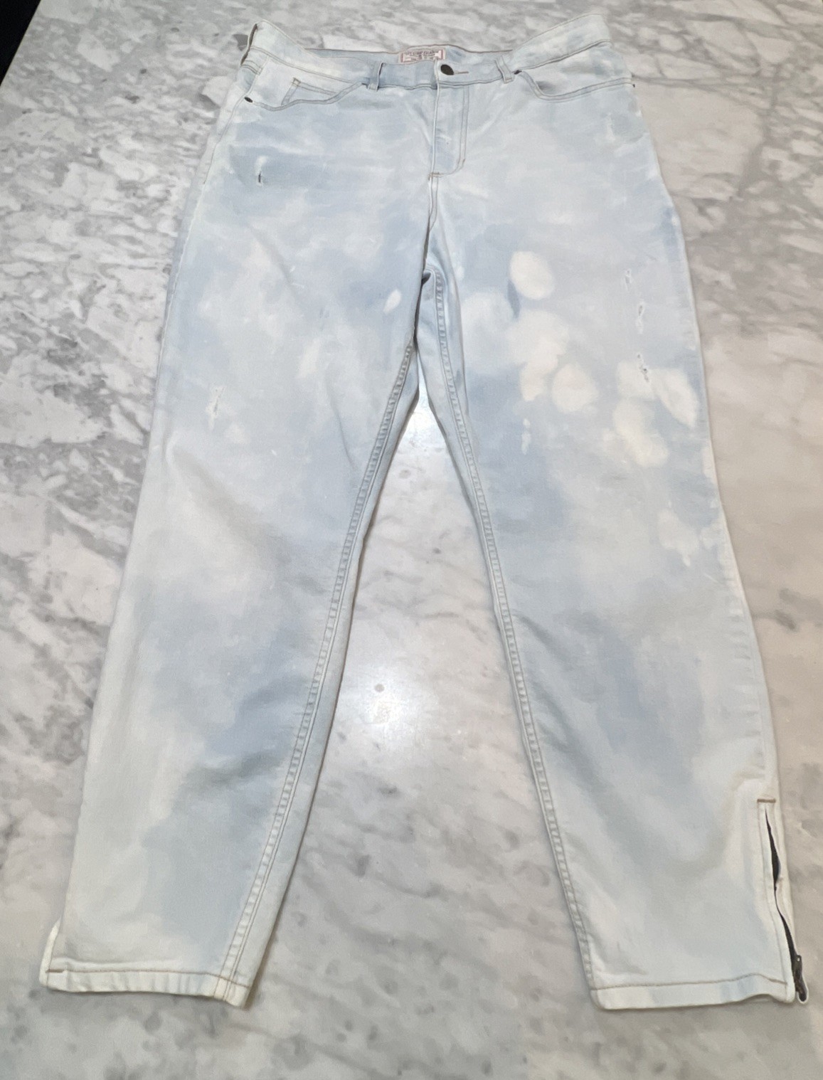 Vintage Guess Jeans Women’s 32 1981 3 Zip Crop Light Wash Stretch Thrashed