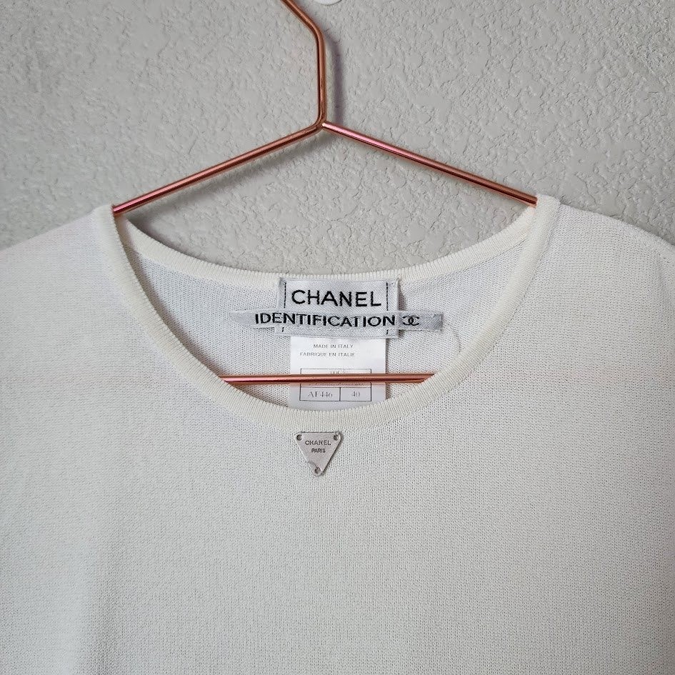 CHANEL 2000 Y2K CC Logo Sleeveless Knit Top Sheer Hem Ecru Vintage size 40