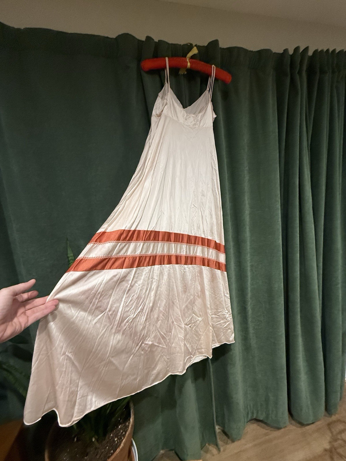 Vintage 1960’s Vassarette Slip Nightgown Size M Peach Rose Gold